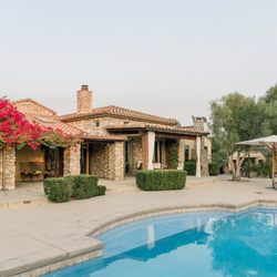 Villa Riposo - Poolside vibes