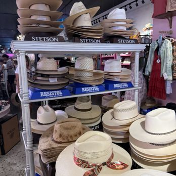Blushing Belle Boutique - Women's Clothing Near Me - Georgetown, Texas