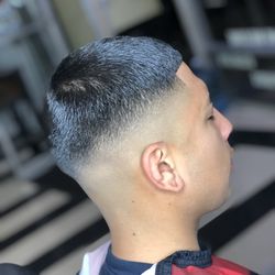 Fine Line BarberStudio 
