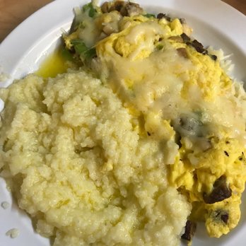 The Serving Spoon - Breakfast & Brunch Near Me - Inglewood, California
