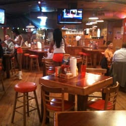 Hooters - Dinning area