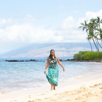 LeLuxe Hawaii - Leluxe photography-amazing photoshoot - Wedding Planning Near Me LeLuxe Hawaii - Leluxe photography-amazing photoshoot - Wedding Planning Near Me