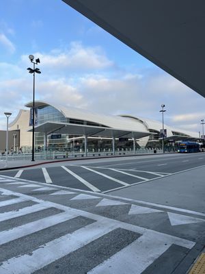 San Jose Mineta International Airport by null