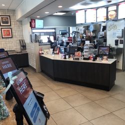 Wendy’s - Front counter and kiosk