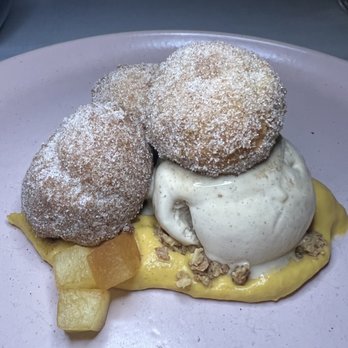 Adalina Italian - Apple cider donuts - Italian Near Me - Chicago, Illinois Adalina Italian - Apple cider donuts - Italian Near Me - Chicago, Illinois