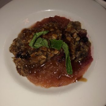 Bella Siena - Warm apple berry fruit crisp - Italian Near Me - Benicia, California