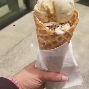 Salt & Straw - Beeches cheese & peppercorn toffee on top, Great cookie swap at the bottom - Ice Cream & Frozen Yogurt Near Me - Kirkland, Washington Salt & Straw - Beeches cheese & peppercorn toffee on top, Great cookie swap at the bottom - Ice Cream & Frozen Yogurt Near Me - Kirkland, Washington