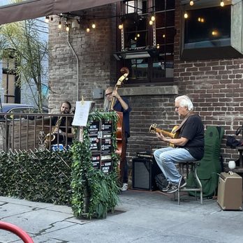 Edwin Mills by Equator - Patio music - New American Near Me - Pasadena, California Edwin Mills by Equator - Patio music - New American Near Me - Pasadena, California