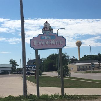 KreeMee - a sign for kreemee - Ice Cream & Frozen Yogurt Near Me - Britton, South Dakota KreeMee - a sign for kreemee - Ice Cream & Frozen Yogurt Near Me - Britton, South Dakota