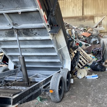4 Sons Hauling & Junk Removal - Quick empty of remaining debris from junk pickup. - Junk Removal & Hauling Near Me - Midlothian, Texas 4 Sons Hauling & Junk Removal - Quick empty of remaining debris from junk pickup. - Junk Removal & Hauling Near Me - Midlothian, Texas