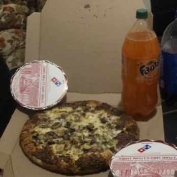 Domino's Pizza - Philly steak pizza, Fanta orange, 1 alfredo, and idk the "trainee" couldn't pronounce his pasta, so she read the ingredients. Lol! - Pizza Near Me - Battle Creek, Michigan