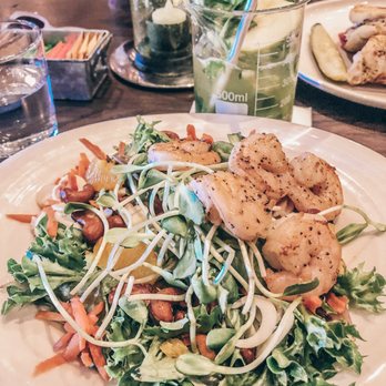 Farmer's Table - Farmer 22 salad with shrimp + green juice - Desserts Near Me - Boca Raton, Florida Farmer's Table - Farmer 22 salad with shrimp + green juice - Desserts Near Me - Boca Raton, Florida