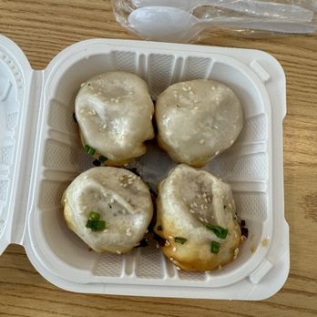 Spring Shanghai Pan-Fried Buns - Spring buns. Delish! - Shanghainese Near Me - Boston, Massachusetts Spring Shanghai Pan-Fried Buns - Spring buns. Delish! - Shanghainese Near Me - Boston, Massachusetts