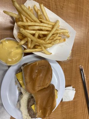 Hinkle's Sandwich Shop by null