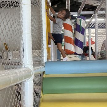 Little Dimples Playground & Cafe - Indoor Playcenter Near Me - Montebello, California