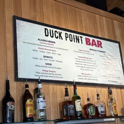 Duck Point Smokehouse Restaurant - Duck Point Bar