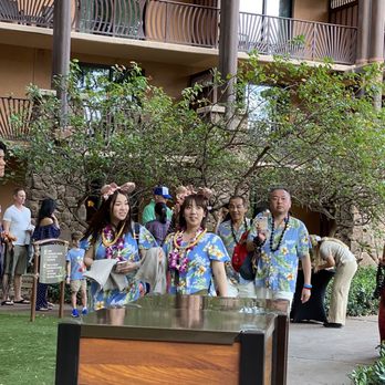 KA WA'A - A LŪ'AU - Hawaiian Near Me - Kapolei, Hawaii