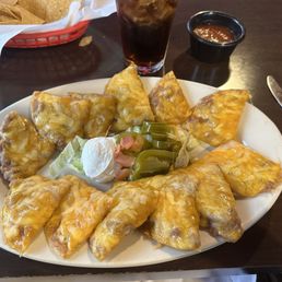 Full order of bean and cheese nachos