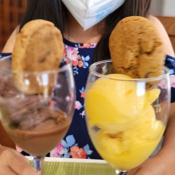 Mariposa - Chocolate gelato and mango sorbet and chocolate chip cookies - New American Near Me - Honolulu, Hawaii Mariposa - Chocolate gelato and mango sorbet and chocolate chip cookies - New American Near Me - Honolulu, Hawaii
