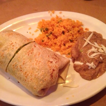 Tacos El Norte - Grande Burrito plate - Mexican Near Me - Gurnee, Illinois Tacos El Norte - Grande Burrito plate - Mexican Near Me - Gurnee, Illinois