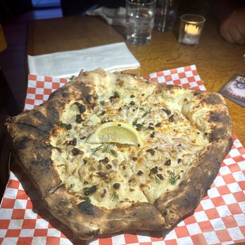 Devereaux House - Clams Casino Pizza - Wine Bars Near Me - Riverside, California