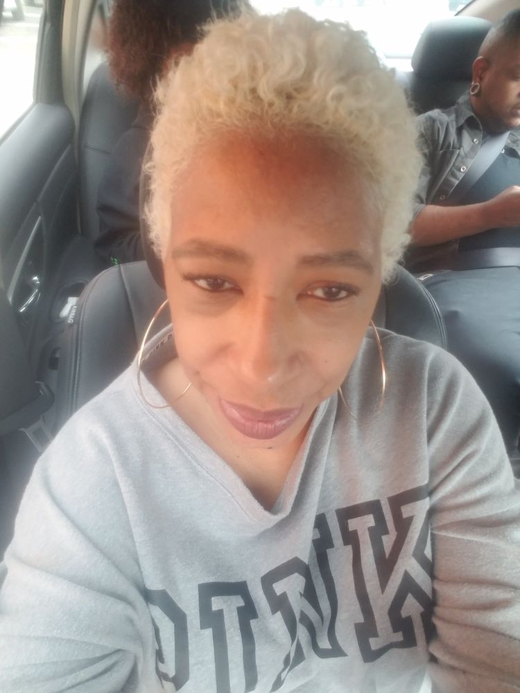 ENVY SALON Hair Extensions 10711 America Wy, Fishers, IN Phone