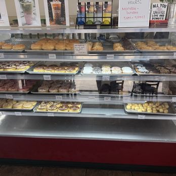 Sweet Cream Donuts - Variety of donuts at around 1pm on a Tuesday - Donuts Near Me - Phoenix, Arizona
