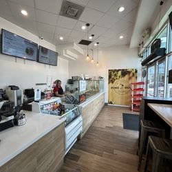 Nishi Poke Sushi Roll - Quick and friendly service