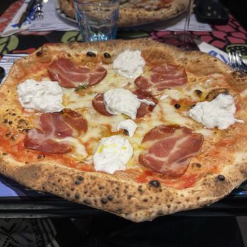 Gino Sorbillo - Pizza Near Me - Torino, TO