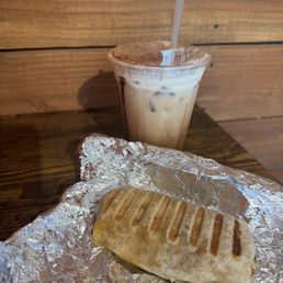 Breakfast burrito with chicken, rice, avocado Breakfast burrito with chicken, rice, avocado