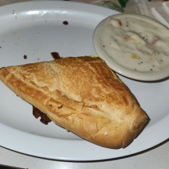 Broken Egg Diner - Broken egg sandwich you should try it - American Near Me - Sebring, Florida