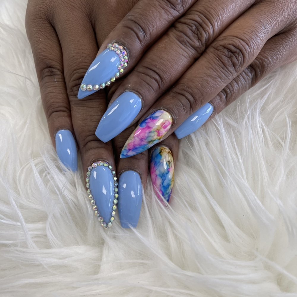 RED NAILS Updated August 2024 34 Photos & 11 Reviews 14311