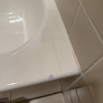 The Saint Paul Hotel - Chipped bathtub edge. - Hotels Near Me - Saint Paul, Minnesota