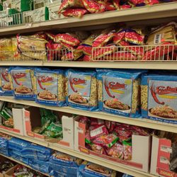 Oriental Food Market - Noodles: Rice noodles, Flat noodles, Crispy noodles