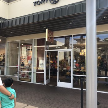 Tory Burch - Front Of the Store - Women's Clothing Near Me - Waipahu, Hawaii