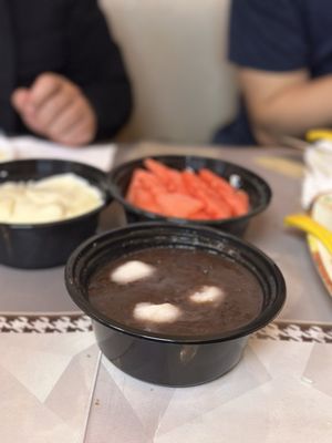 Metro Hong Kong Dessert and Milk Tea by null