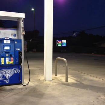 Q-Way Market - a gas station at night - Convenience Stores Near Me - Kyle, Texas Q-Way Market - a gas station at night - Convenience Stores Near Me - Kyle, Texas