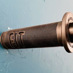 The Secret BMX Shop - New grips