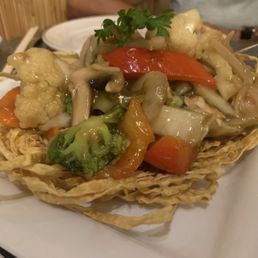 Crispy chicken chow main - amazing Crispy chicken chow main - amazing