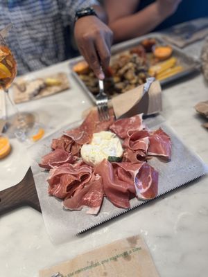 La Salumeria by null