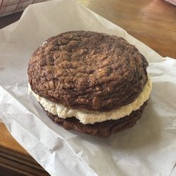 Oatmeal Cookie Pie