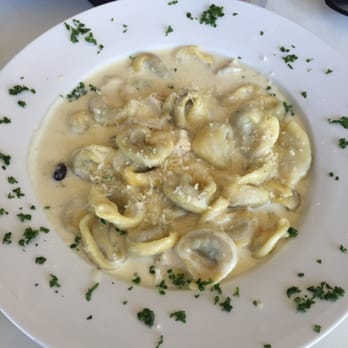 Alexi's Grill - Lunch tortellini. It has bits of chicken mixed in there. - Italian Near Me - Phoenix, Arizona Alexi's Grill - Lunch tortellini. It has bits of chicken mixed in there. - Italian Near Me - Phoenix, Arizona