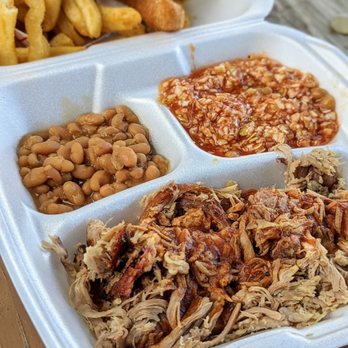 Red Bridges Barbecue Lodge - Jumbo Plate | Instagram: @telephonesmoothie - Barbeque Near Me - Shelby, North Carolina