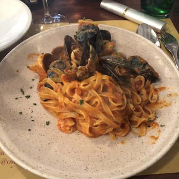 L'Osteria San Barnaba - Fettuccine ala frutti di mare - Italian Near Me - Venezia, VE