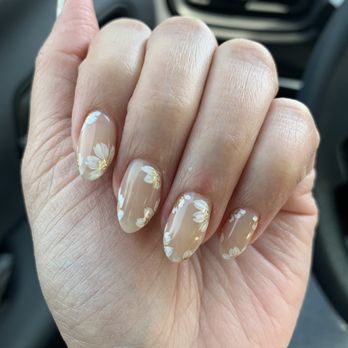 Sun Nail - Nail Salons Near Me - Pasadena, California
