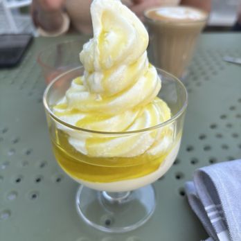 Occhiolino - Olive oil sea salt, vanilla ice cream! - Italian Near Me - Toronto, Ontario Occhiolino - Olive oil sea salt, vanilla ice cream! - Italian Near Me - Toronto, Ontario