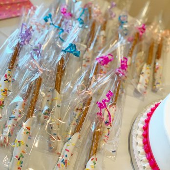 Hamley Bake Shoppe - Chocolate Dipped Pretzels with Sprinkles - Custom Cakes Near Me - Meridianville, Alabama
