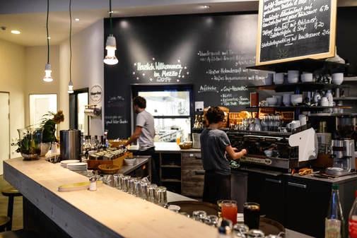 Cafe Mezzo by null