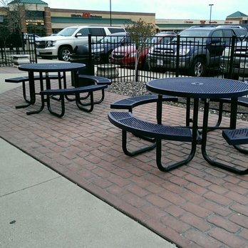 Bubba's Frozen Custard - Ice Cream & Frozen Yogurt Near Me - Pewaukee, Wisconsin