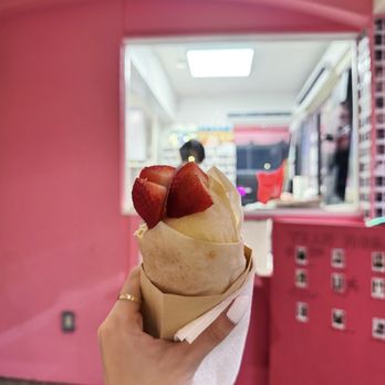 MOSA - Coconut & pineapple mosa wrap - Ice Cream & Frozen Yogurt Near Me - Honolulu, Hawaii MOSA - Coconut & pineapple mosa wrap - Ice Cream & Frozen Yogurt Near Me - Honolulu, Hawaii